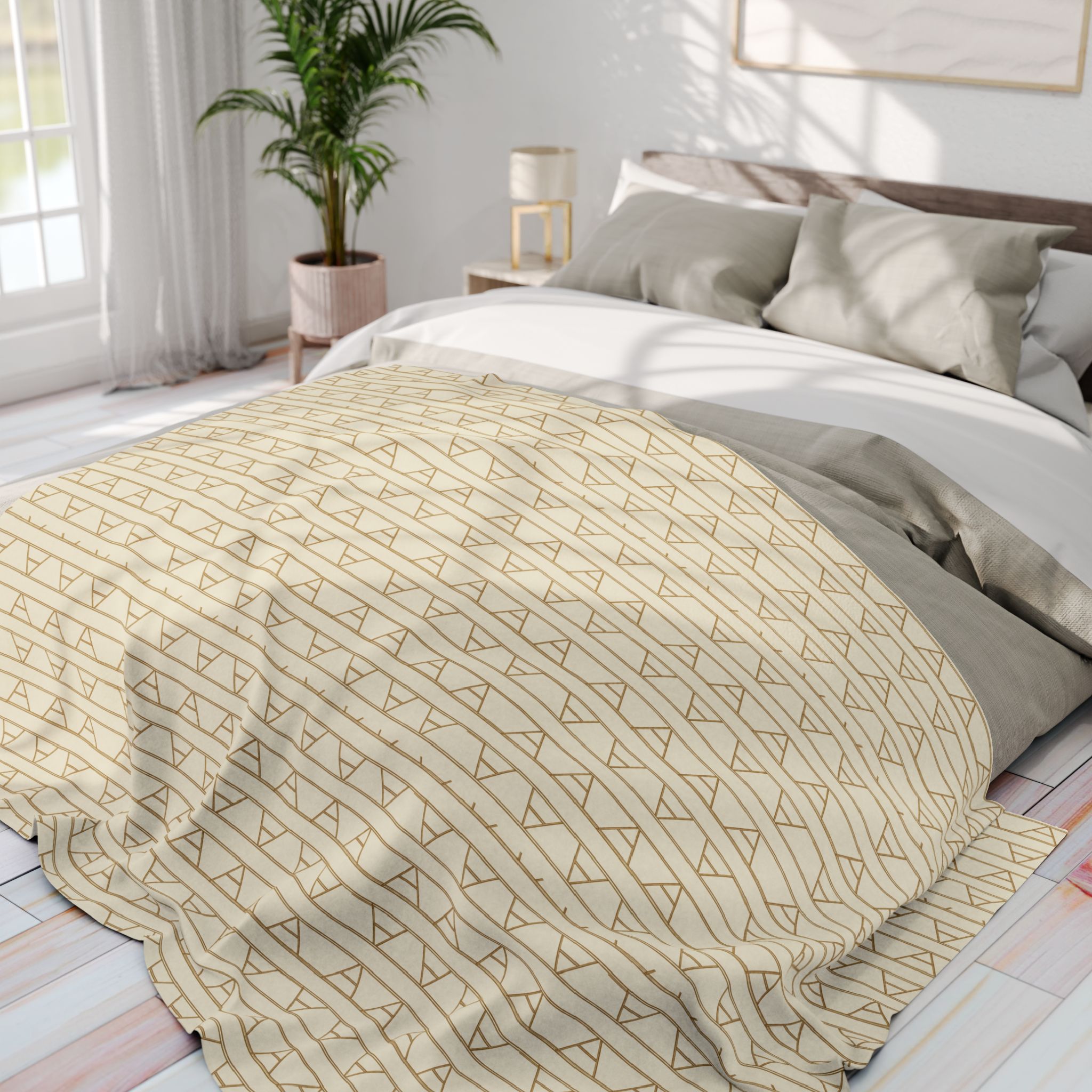 Kingston Arctic Fleece Blanket (in Cream) - Image 5
