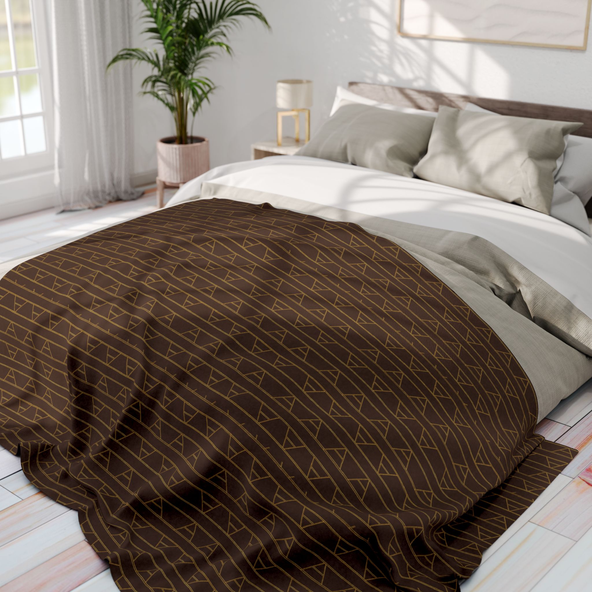 Kingston Arctic Fleece Blanket (in Brown) - Image 5