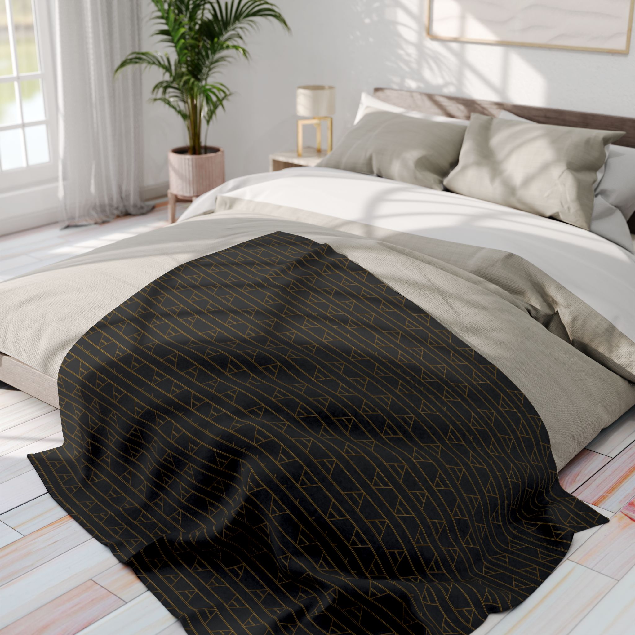 Kingston Arctic Fleece Blanket (in Black) - Image 11